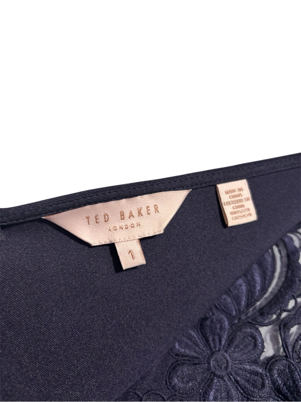 Ted Baker Taliia Embroidered Skater Dress โ Navy | Size 1 (US 4โ6) | Pockets - Picture 5 of 10